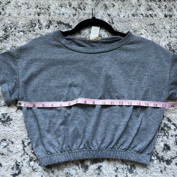🔥Cropped Top - Picture 3 of 5